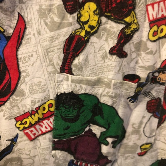 Marvel Comics official Tank Mens Medium - Picture 3 of 7